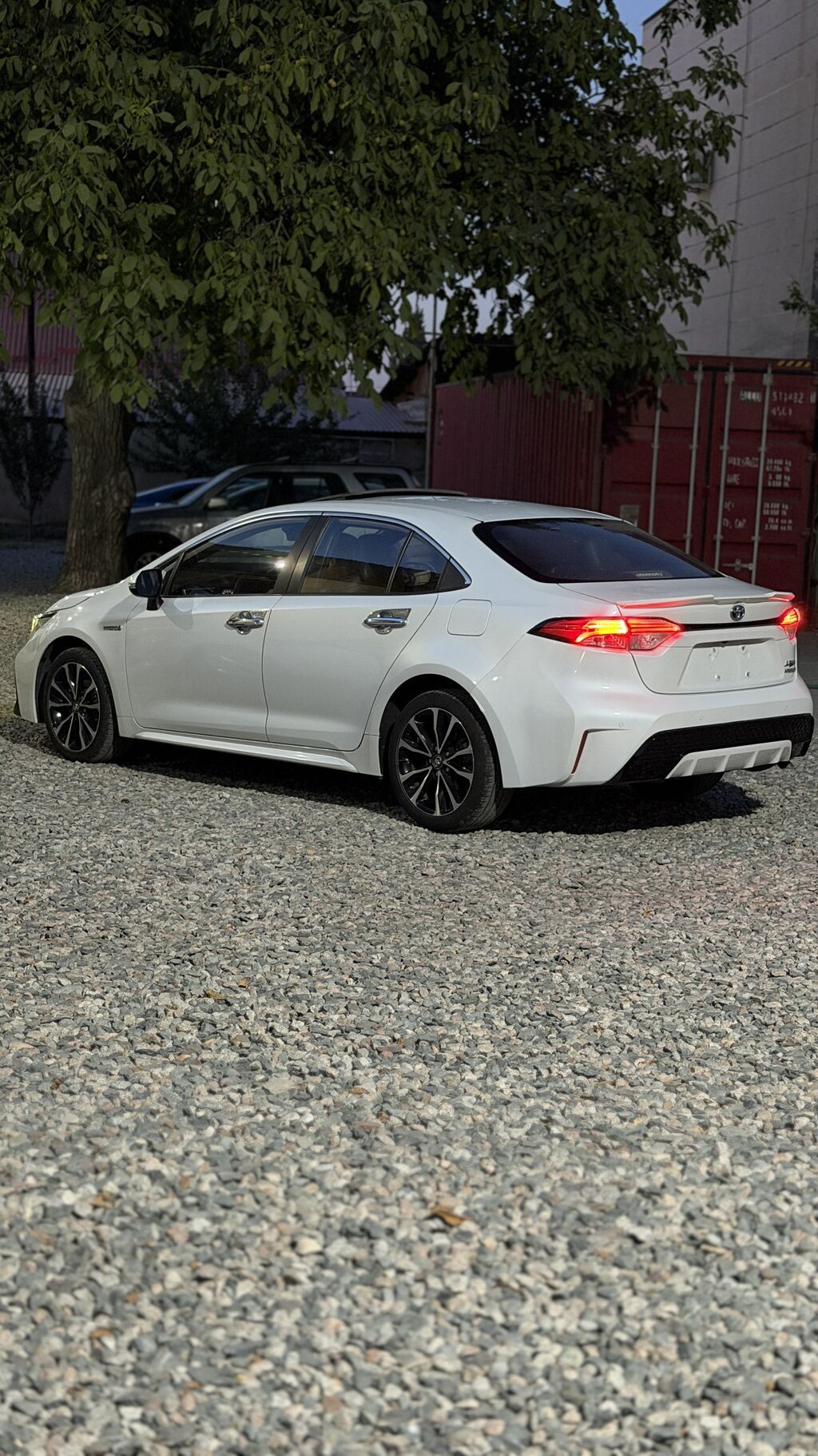 Toyota Levin: 2021 г., 1.8 л, Вариатор, Гибрид, Седан: фото 6