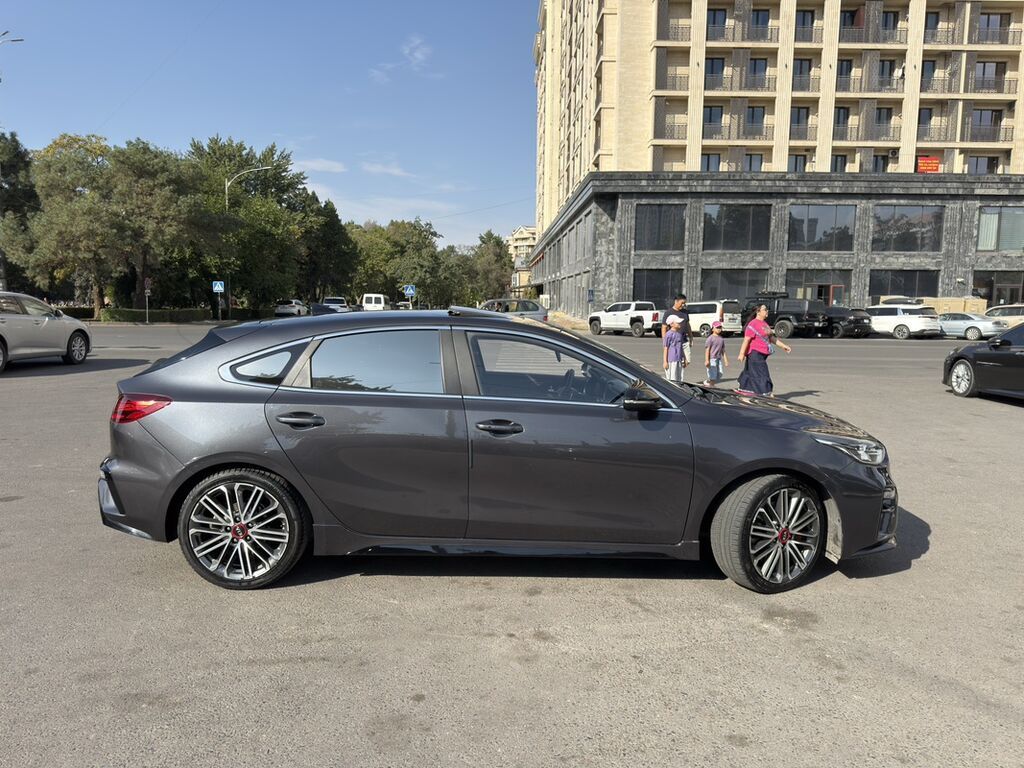 Kia Cerato: 2019 г., 1.6 л, Вариатор, Бензин, Лифтбек: фото 6