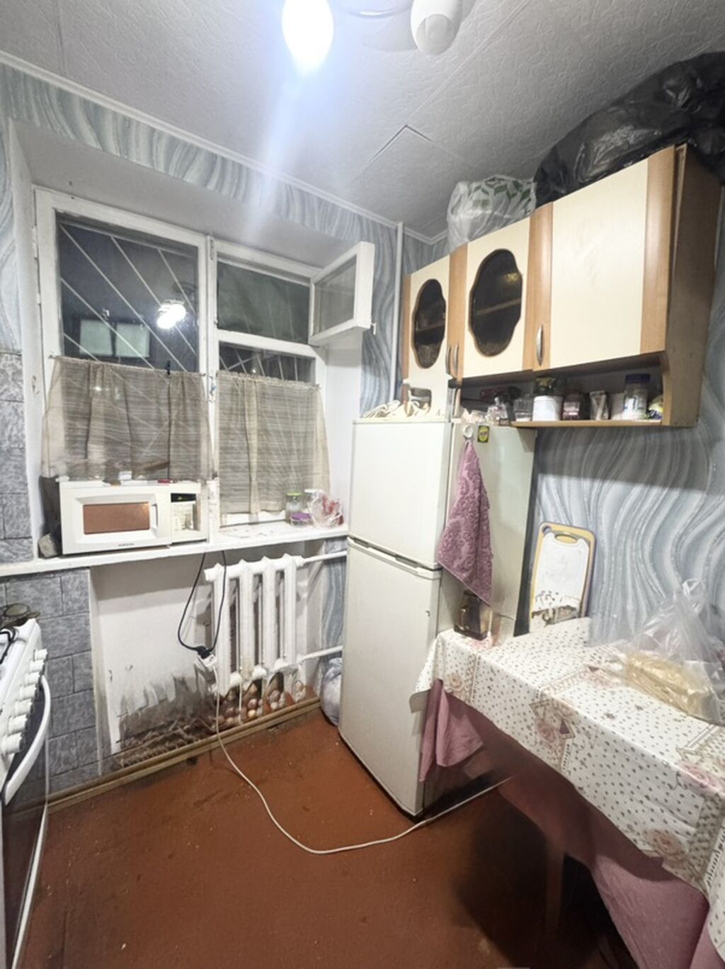 2 комнаты, 46 м², ТЦ Весна Индивидуалка, 1 этаж, Старый ремонт: фото 8