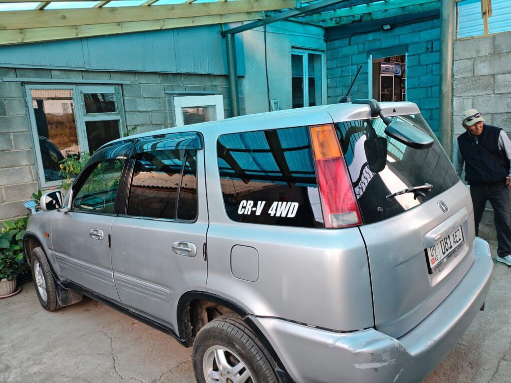 Honda CR-V: 2002 г., Автомат, Бензин, Седан: фото 2
