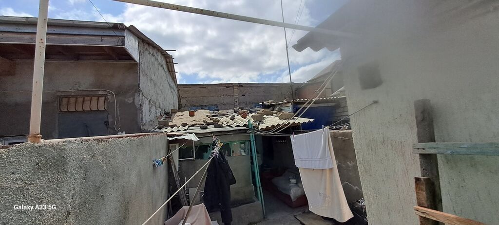 Satılır: həyət evi sot yarımın içində - Mülk növü: fərdi yaşayış