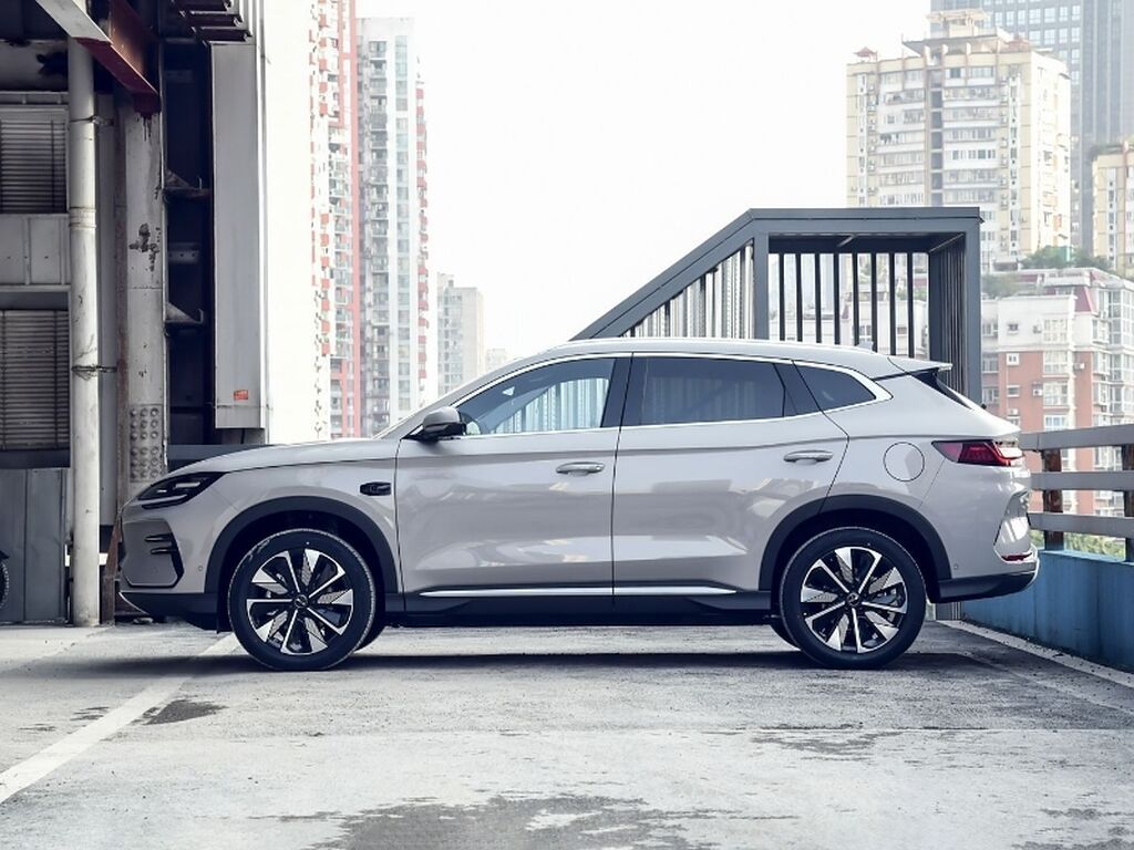 BYD Song Plus: 2025 г., 1 л, Автомат, Электромобиль, Кроссовер: фото 2