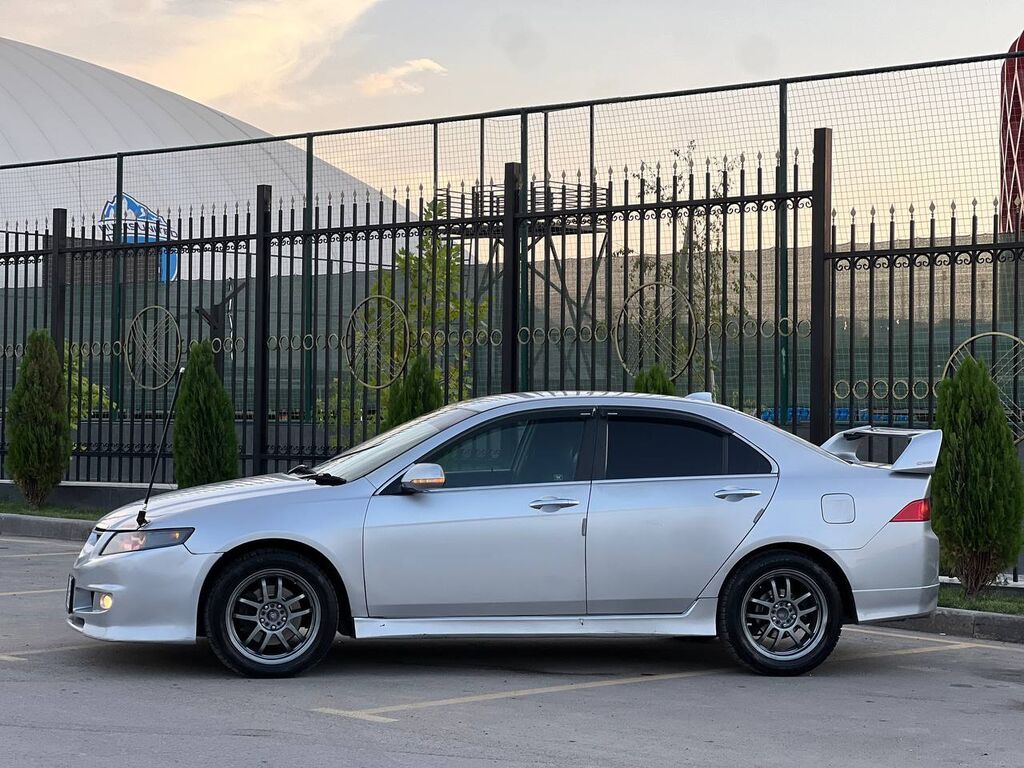 Honda Accord: 2003 г., 2.4 л, Автомат, Седан: фото 3