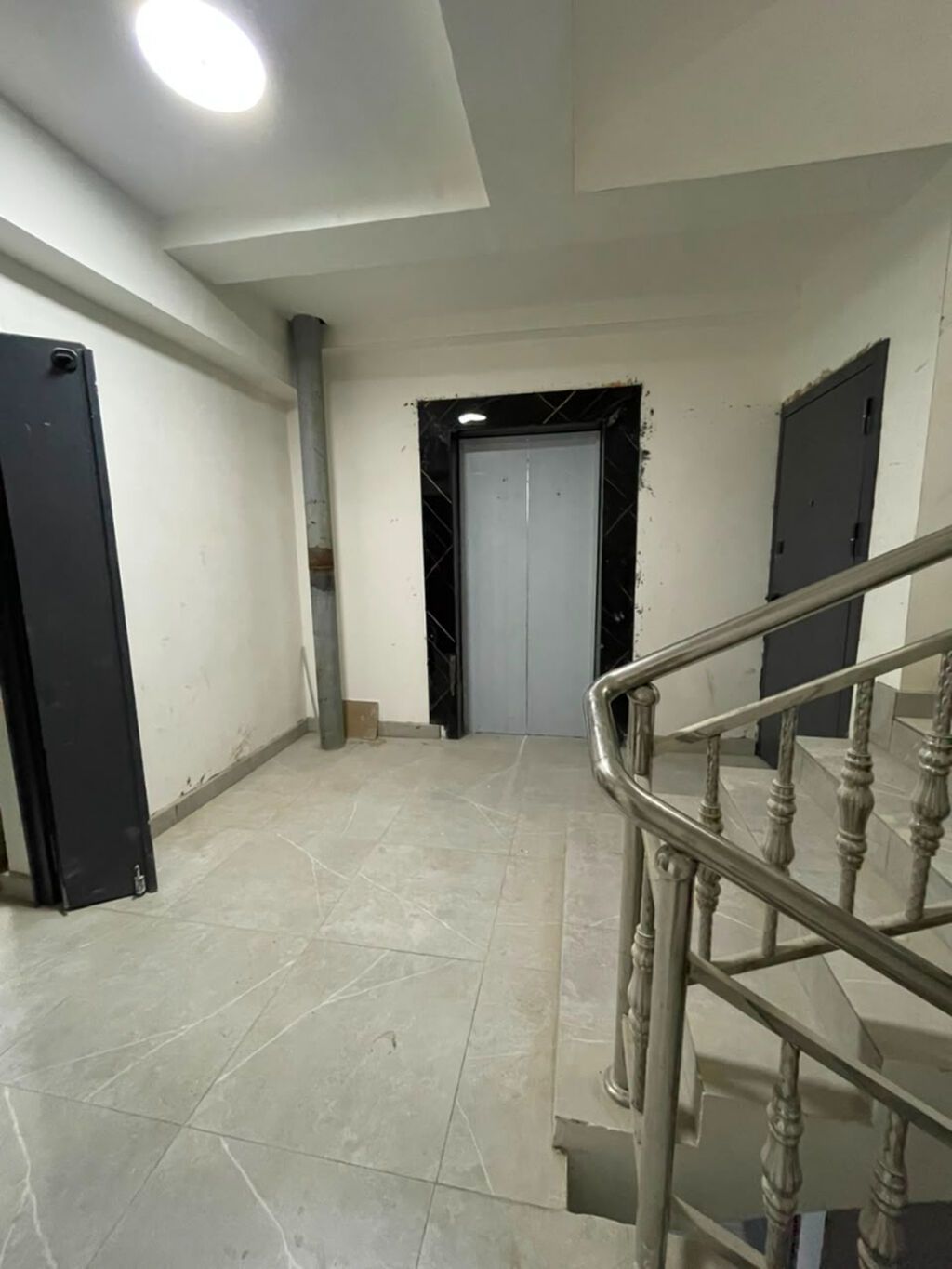 1 комната, 42 м², Пишпек Элитка, 3 этаж, Евроремонт: фото 3