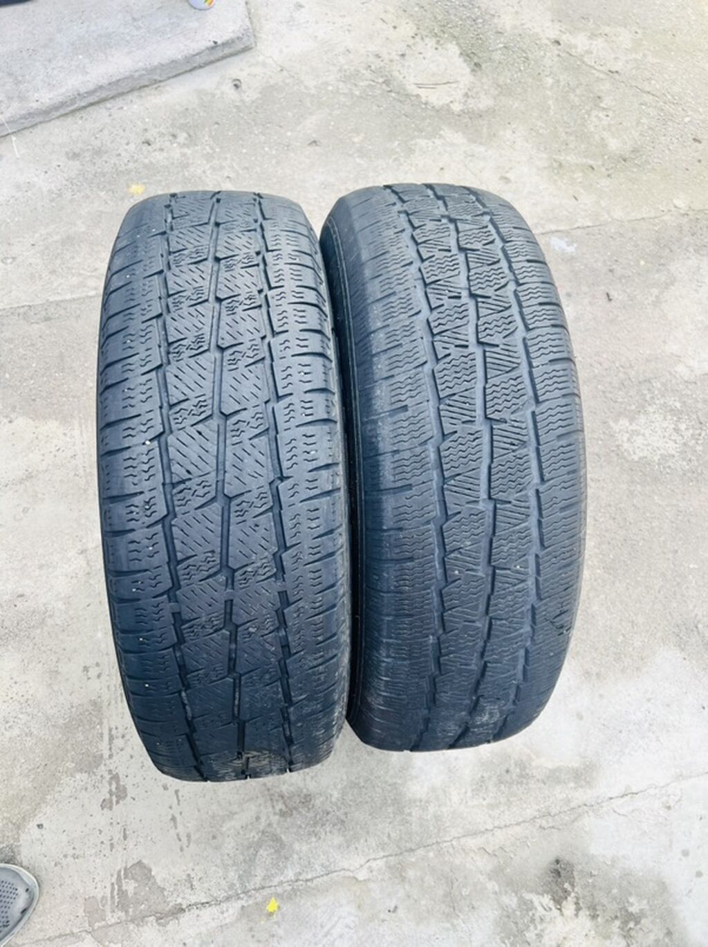 Шины 225 / 70 / R 15, Зимняя шипованная, Комплект, Легкий коммерческий транспорт (C/LT): фото 1