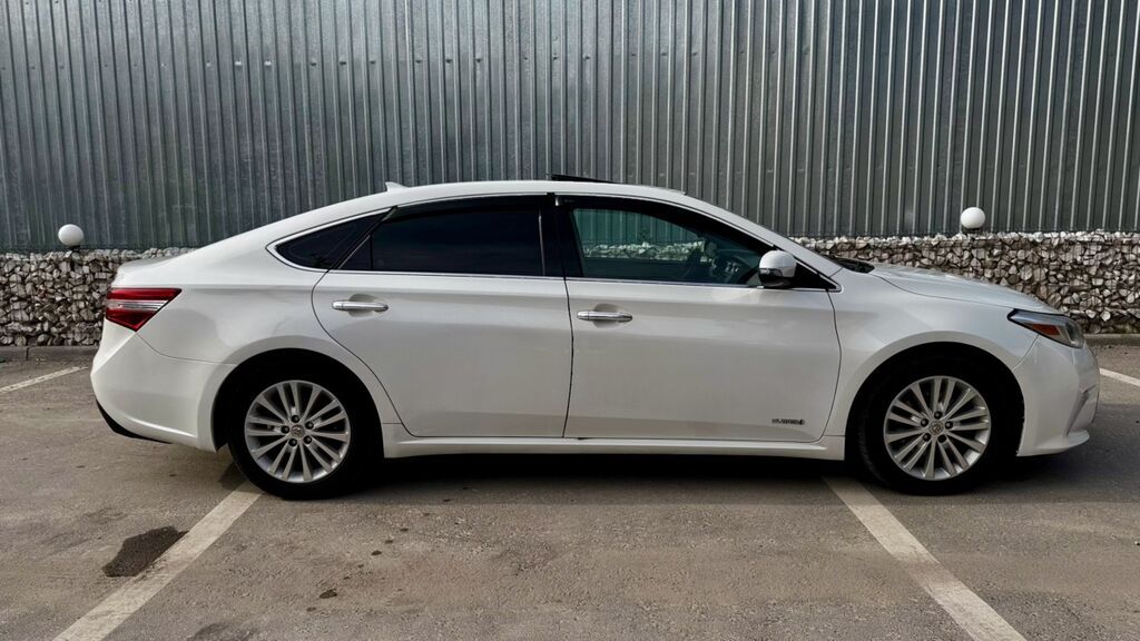 Toyota Avalon: 2013 г., Вариатор, Гибрид, Седан: фото 3