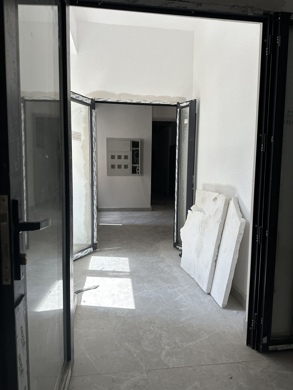 3 комнаты, 81 м², Асанбай мкр Элитка, 12 этаж, ПСО (под самоотделку): фото 8