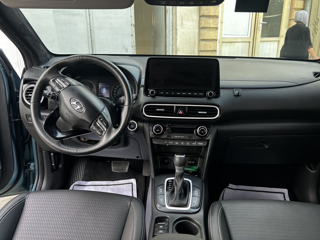 Hyundai Kona: 2019 г., 1.6 л, Автомат, Гибрид, Кроссовер: фото 2
