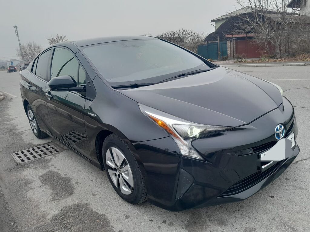 Toyota Prius: 2016 г., 1.8 л, Автомат, Гибрид, Хэтчбэк — фото 4