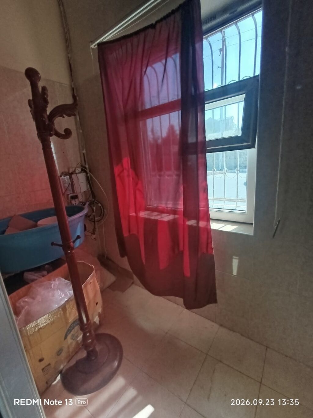Sumqayit seherinde 21ci mkr-da yerlesen sahesi 90m² olan hazir lavas