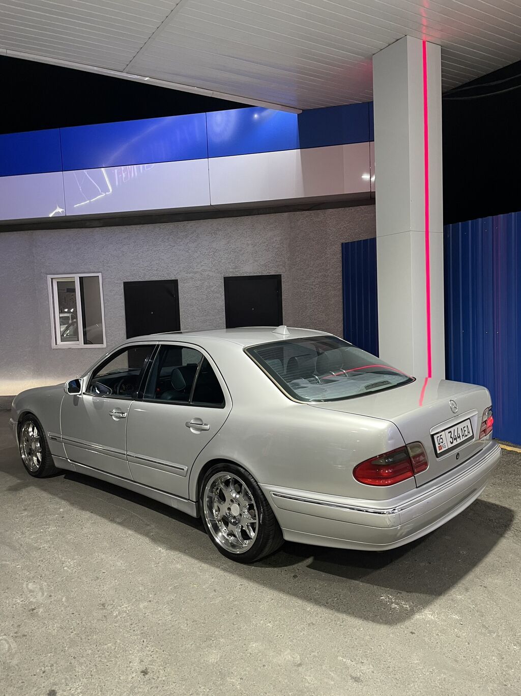 Mercedes-Benz E-Class: 1999 г., 4.3 л, Автомат, Бензин, Седан: фото 6