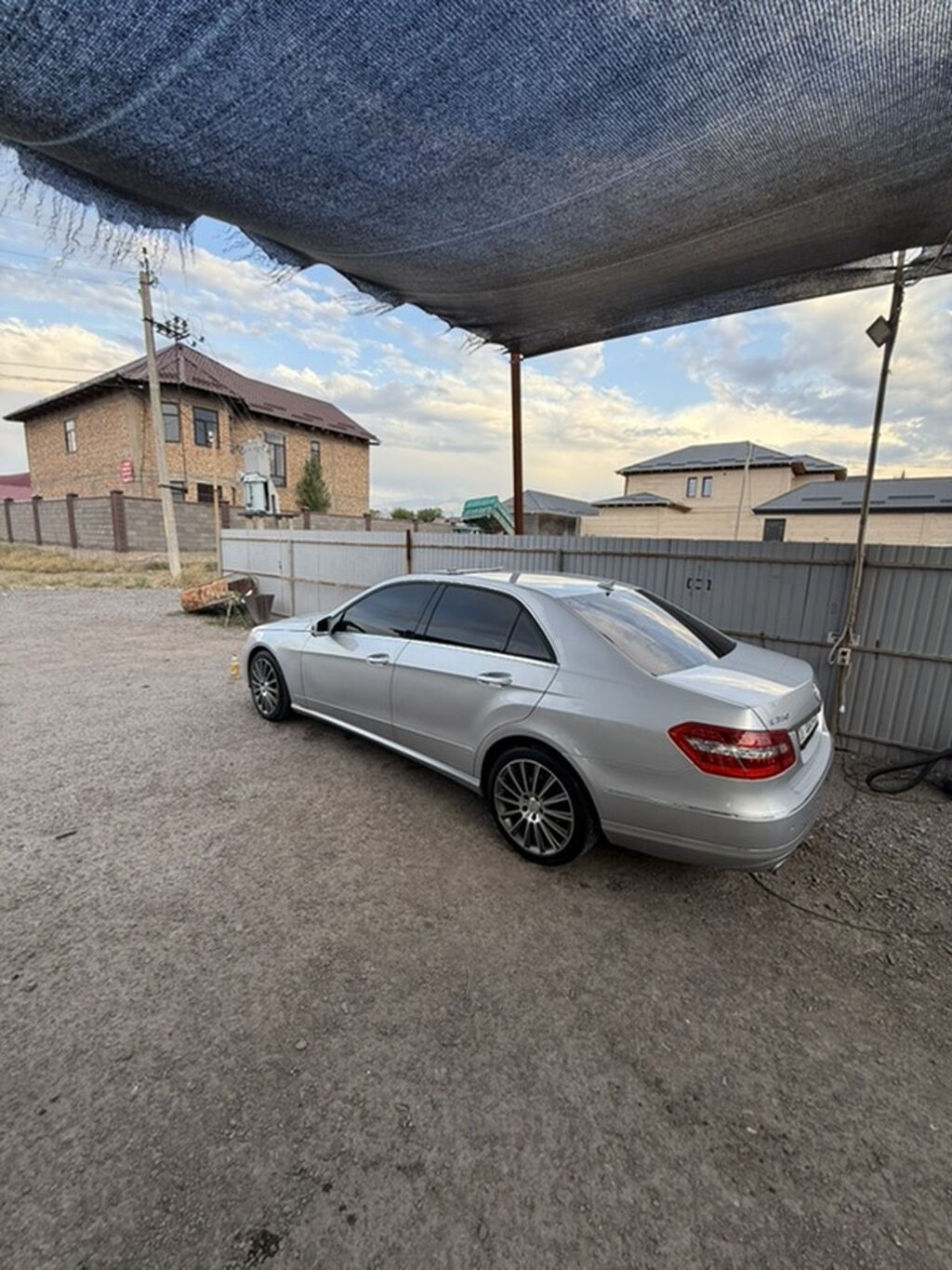 Mercedes-Benz E-Class: 2010 г., 3.5 л, Автомат, Бензин, Седан: фото 4