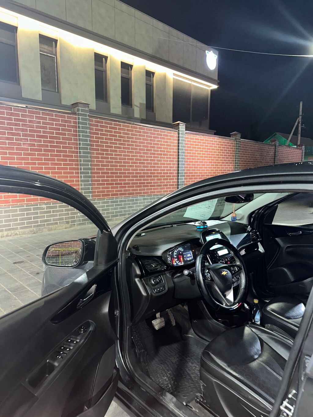 Chevrolet Spark: 2017 г., 1 л, Автомат, Бензин, Хэтчбэк: фото 6