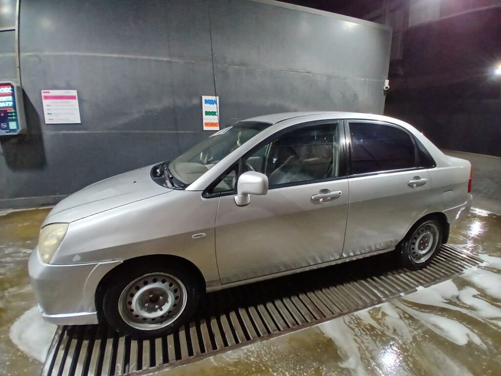 Suzuki Liana: 2003 г., 1.6 л, Бензин, Седан: фото 2