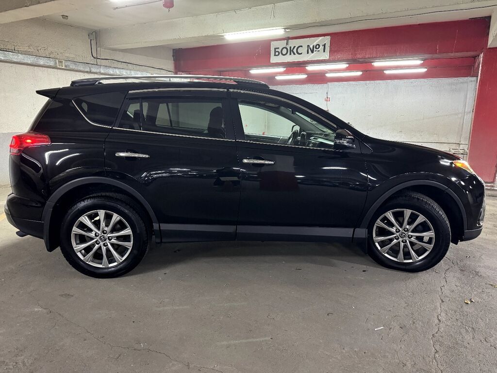Toyota RAV4: 2018 г., 2.5 л, Автомат, Бензин, Кроссовер: фото 4