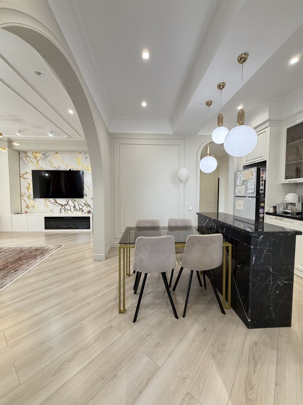 4 комнаты, 175 м², Элитка, 7 этаж, Дизайнерский ремонт: фото 2