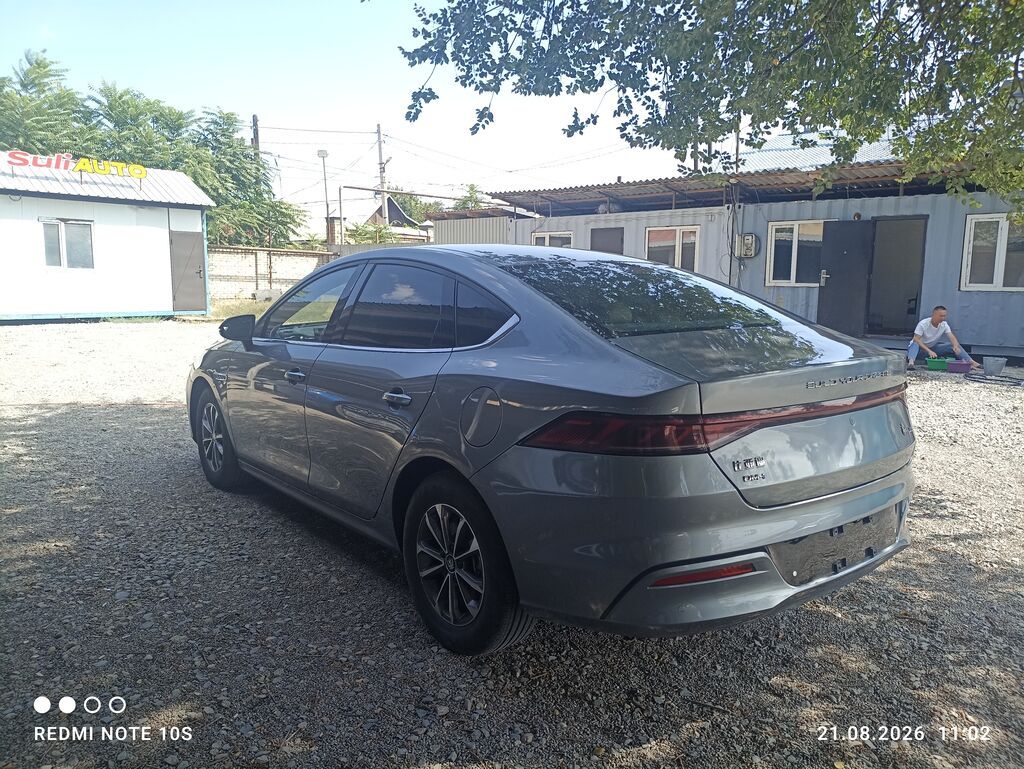 BYD Qin: 2023 г., 1.5 л, Автомат, Гибрид, Седан: фото 6