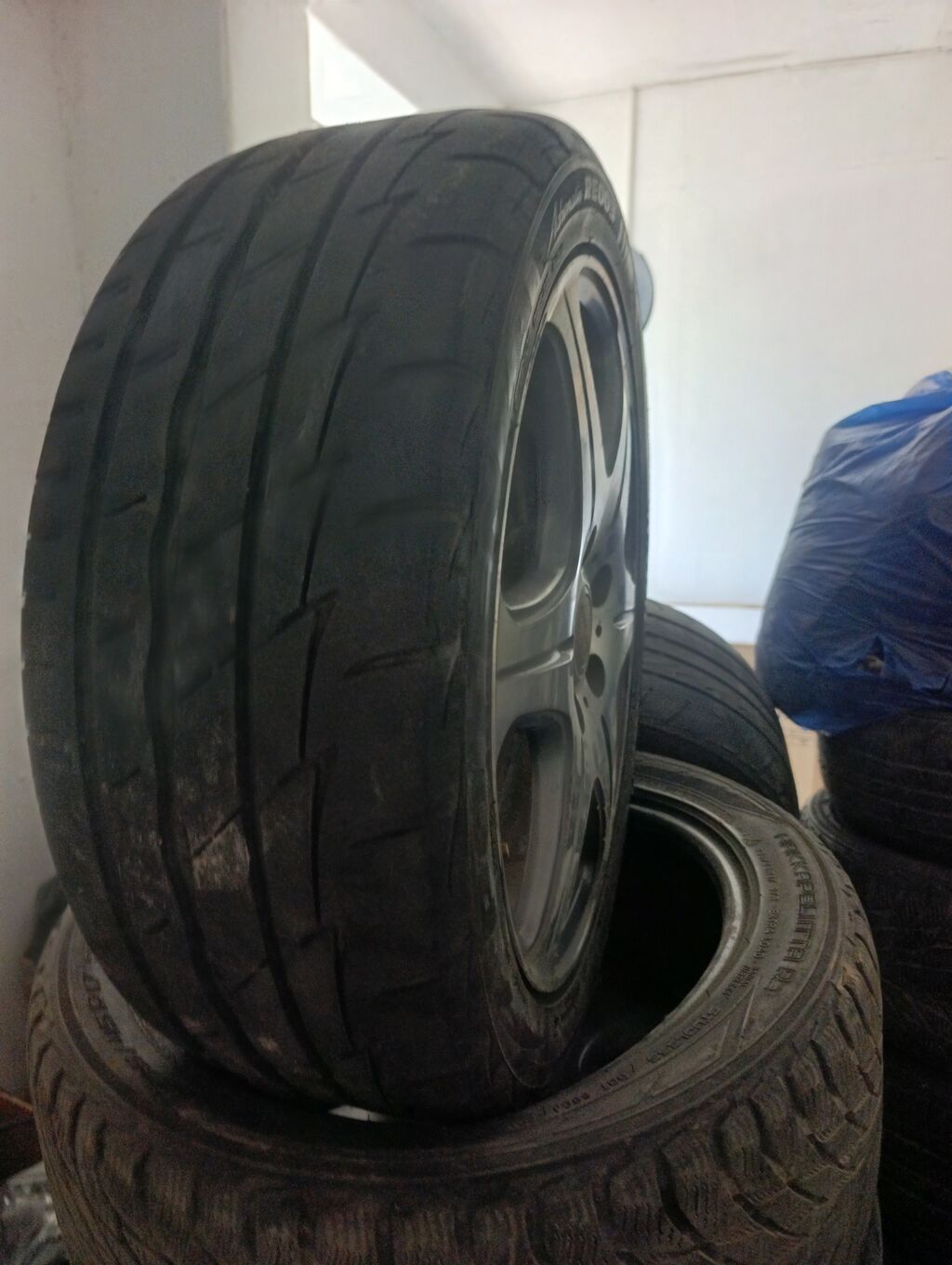 Комплект колес с летними шинами Bridgestone Potenza Adrenalin RE003 на: фото 3