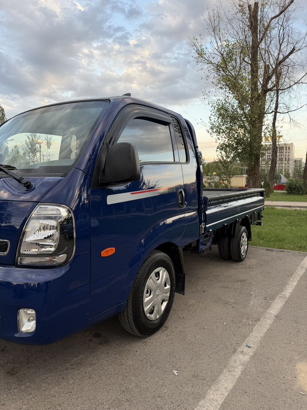Kia BONGO: 2023 г., 2.5 л, Механика, Газ, Фургон: фото 6