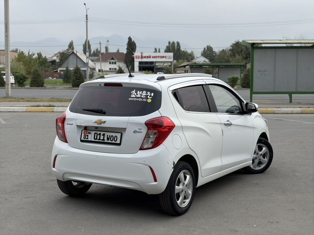 Chevrolet Spark: 2016 г., 1 л, Вариатор, Бензин, Хэтчбэк: фото 3