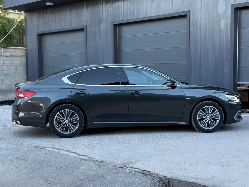 Hyundai Grandeur: 2019 г., 2.4 л, Вариатор, Гибрид, Седан: фото 5
