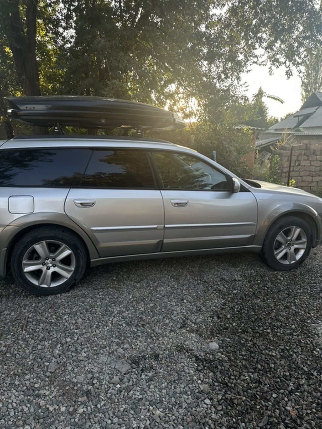 Subaru Outback: 2004 г., 2.5 л, Автомат, Бензин, Универсал: фото 2