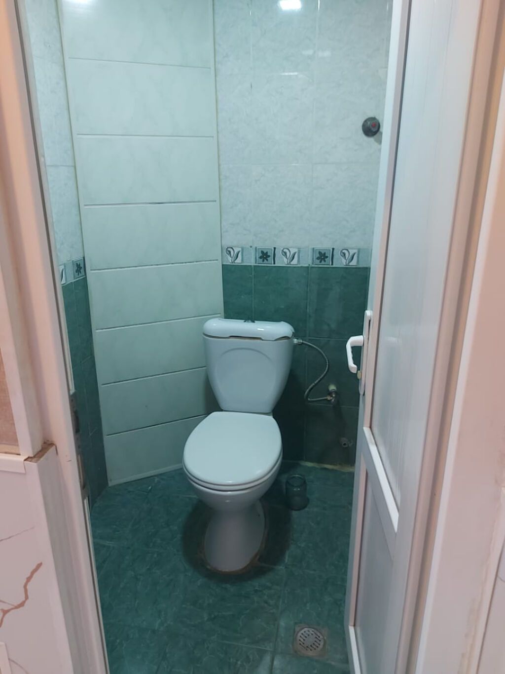 TƏCİLİ SATILIR – 2 OTAQLI, 62 KV.M | POLAD HƏŞİMOV KÜÇƏSİ Bakı şəhəri