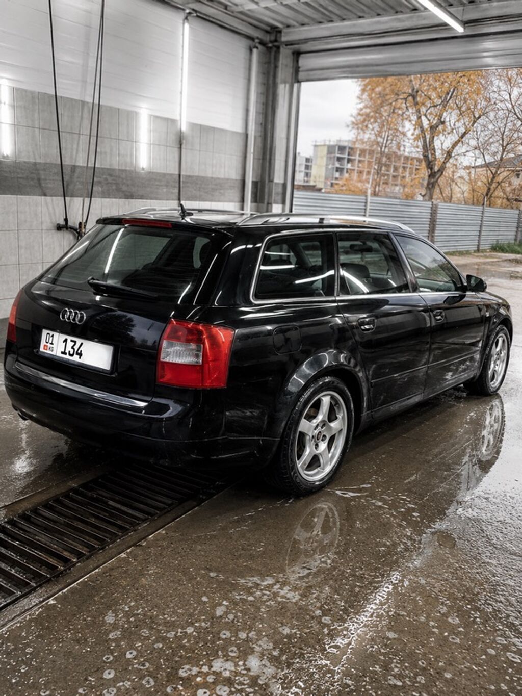 Audi A4: 2002 г., 2.5 л, Вариатор, Дизель, Универсал: фото 3
