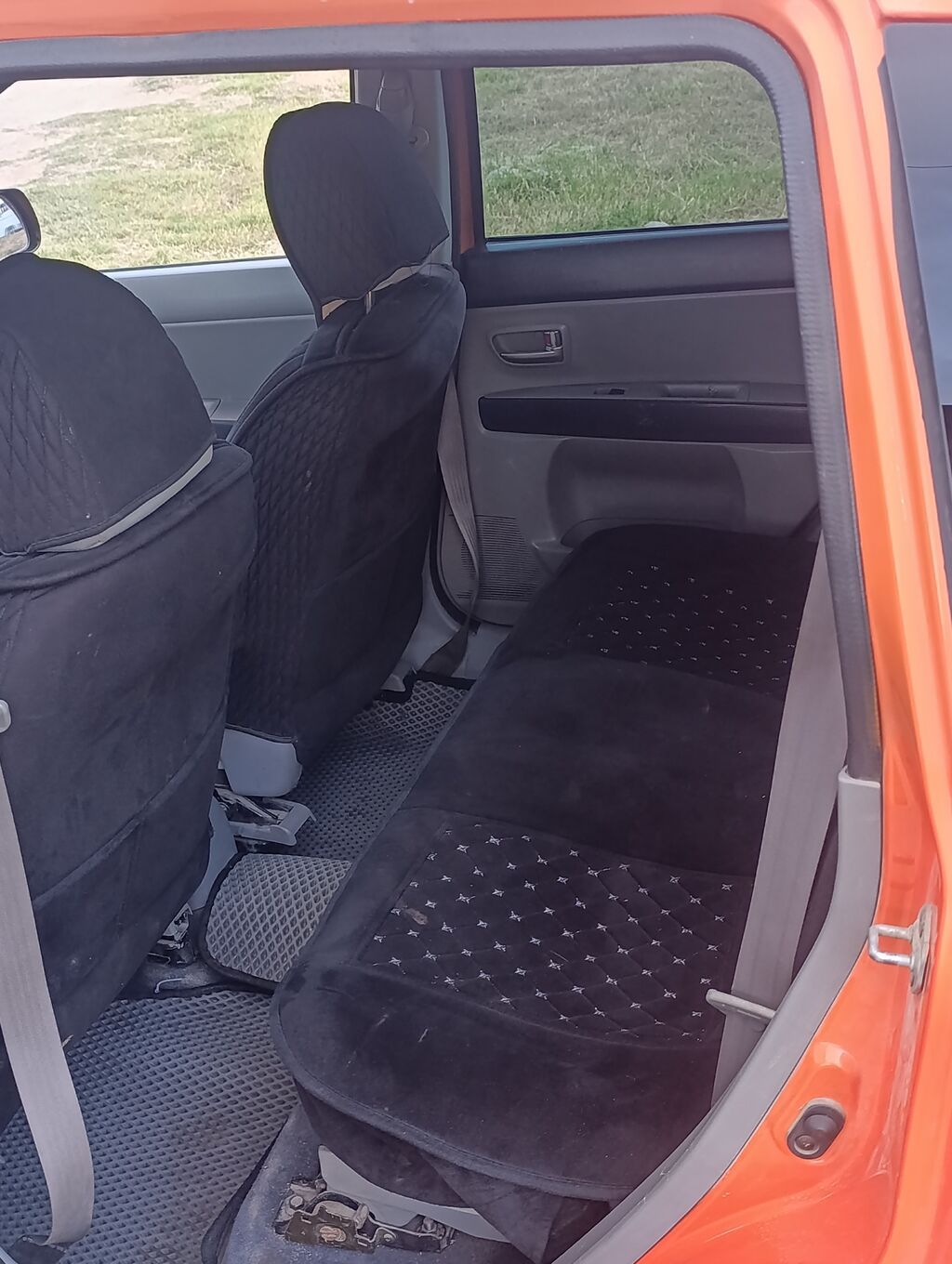 Mazda Demio: 2003 г., 1.3 л, Автомат, Хэтчбэк: фото 4