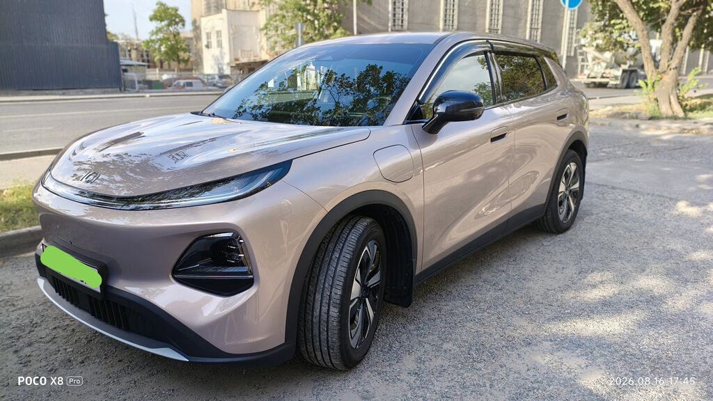 Changan Qiyuan Q05: 2025 г., Робот, Электромобиль, Кроссовер: фото 2