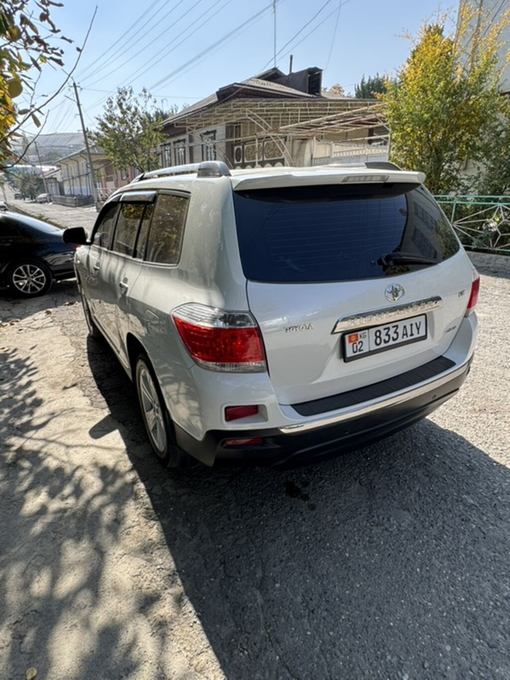 Toyota Highlander: 2011 г., 3.5 л, Автомат, Бензин, Кроссовер: фото 3