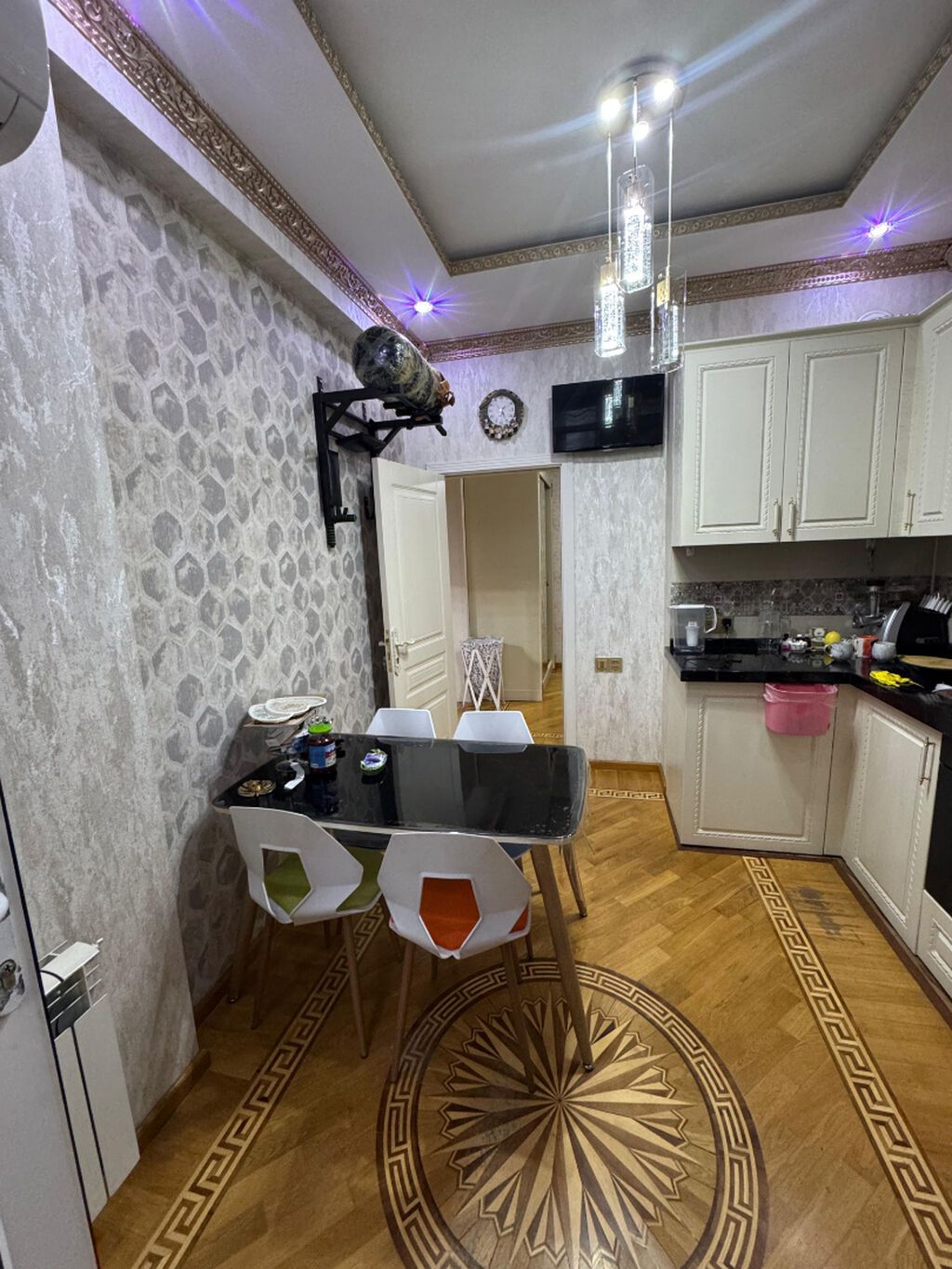 2 otaqlı, Yeni tikili, 85 kv. m
