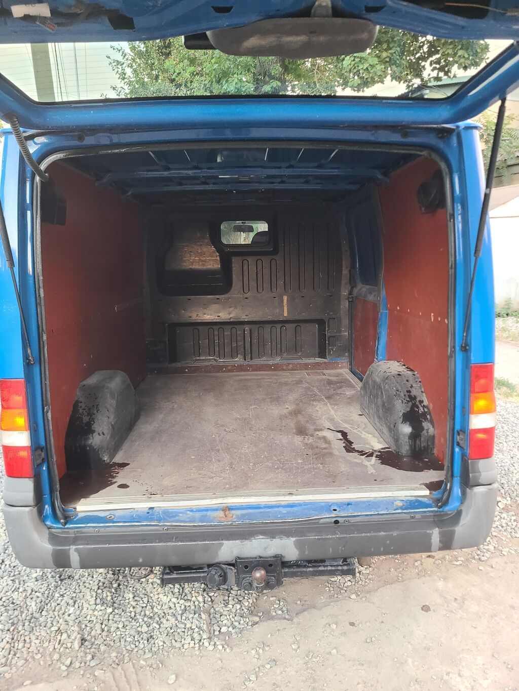 Ford Transit: 2003 г., 2 л, Механика, Дизель, Фургон: фото 5