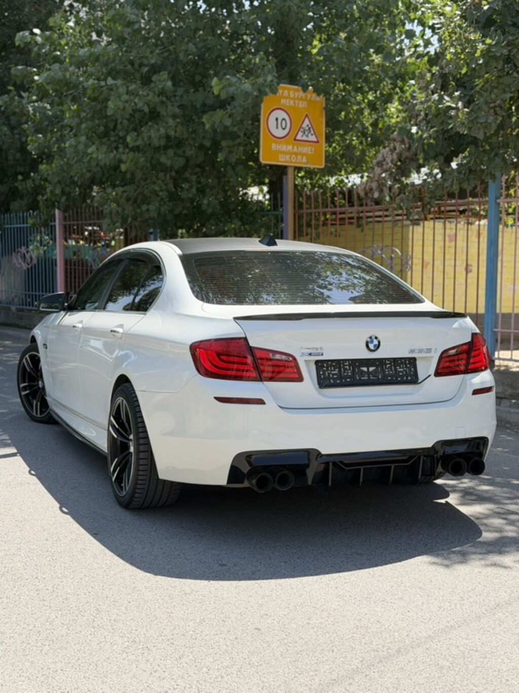BMW 5 series: 2012 г., 3 л, Автомат, Бензин, Седан: фото 2