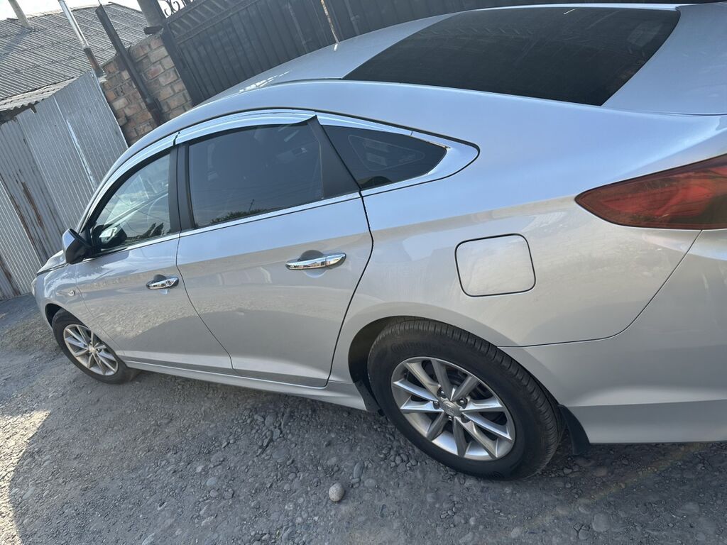 Hyundai Sonata: 2019 г., 2 л, Автомат, Газ, Седан: фото 3