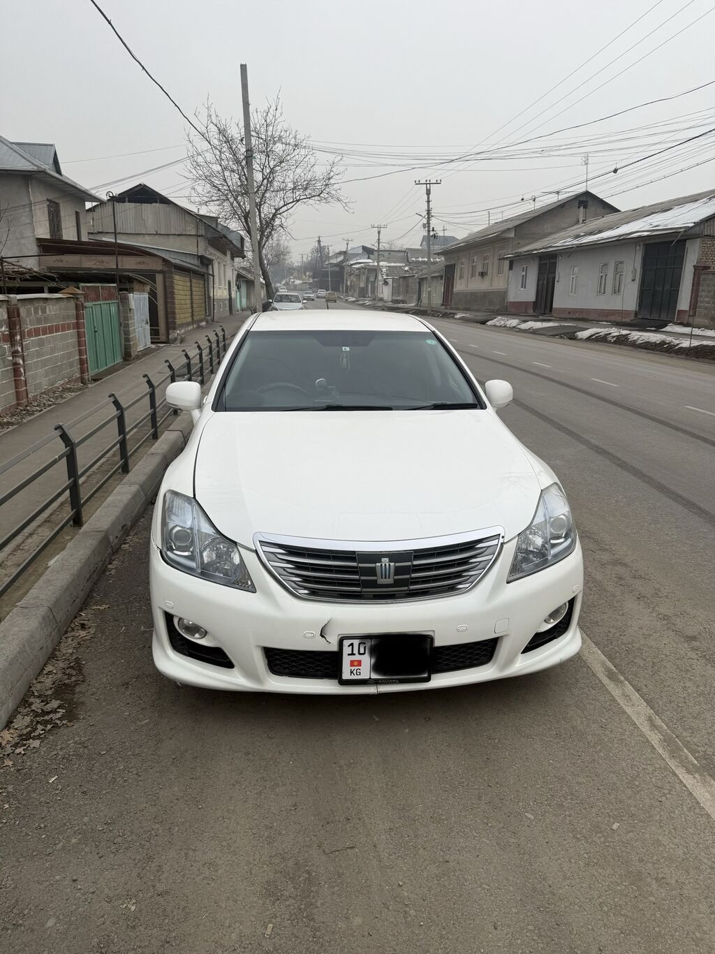 Toyota Crown: 2009 г., Автомат, Гибрид, Седан — фото 1