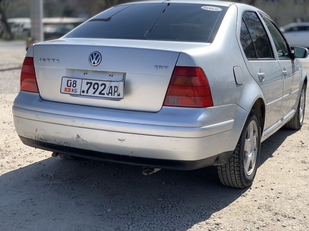 Volkswagen Jetta: 2001 г., 1.8 л, Автомат, Бензин, Седан: фото 4