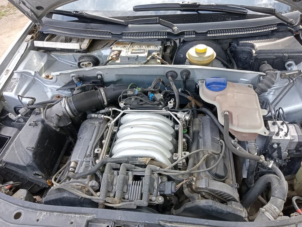 Audi A6: 1998 г., Бензин, Седан: фото 4
