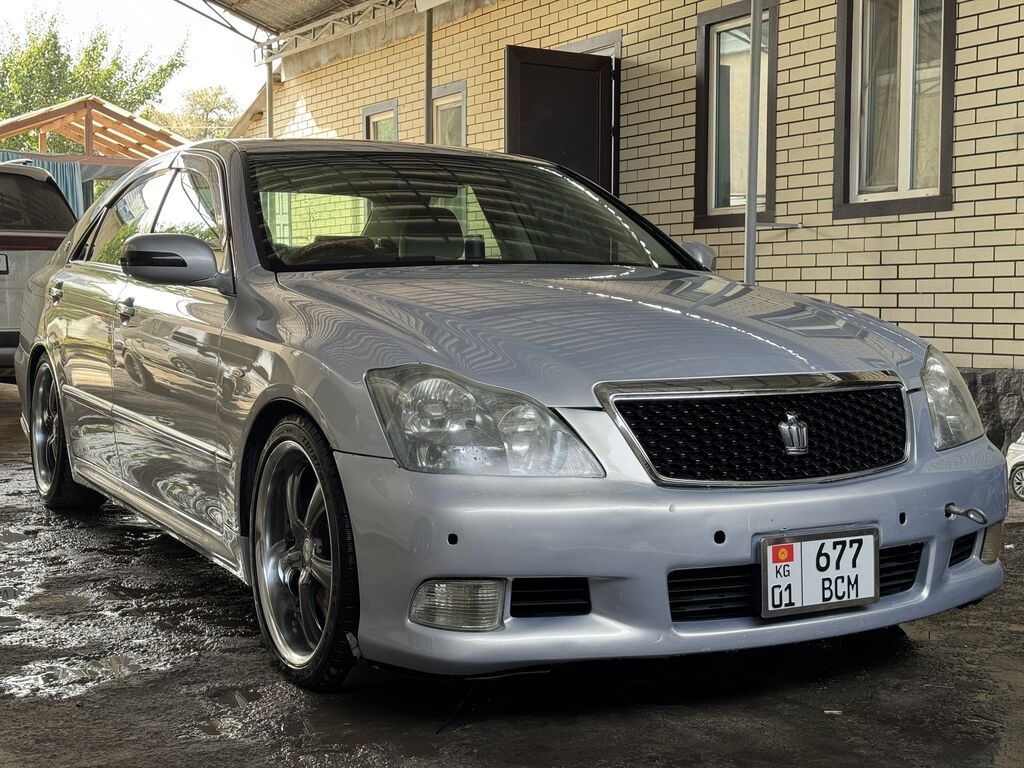 Toyota Crown: 2004 г., 3 л, Автомат, Бензин, Седан: фото 3