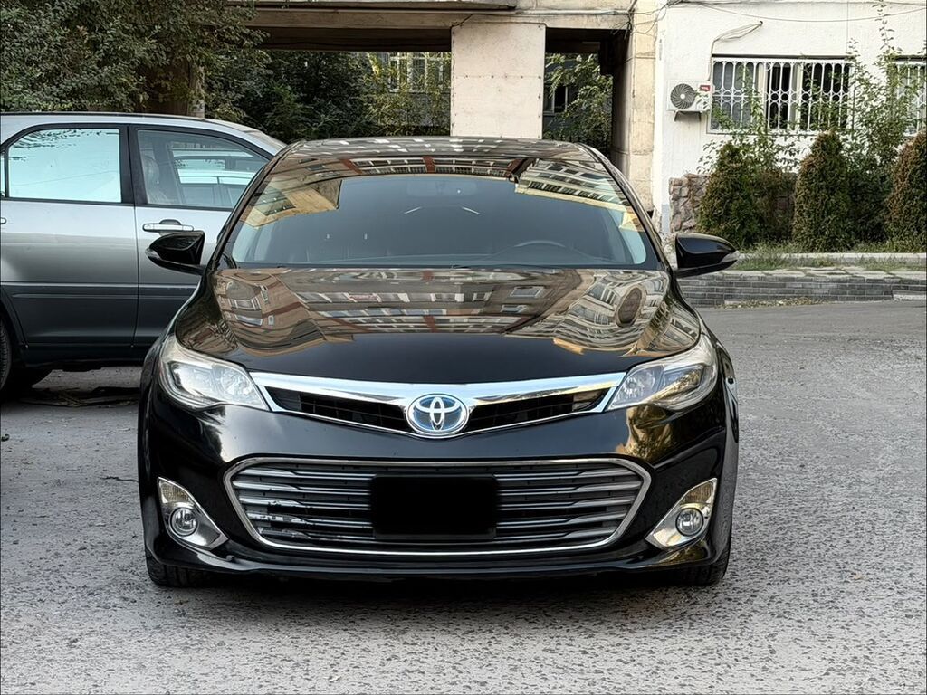 Toyota Avalon: 2013 г., Вариатор, Гибрид, Седан: фото 1