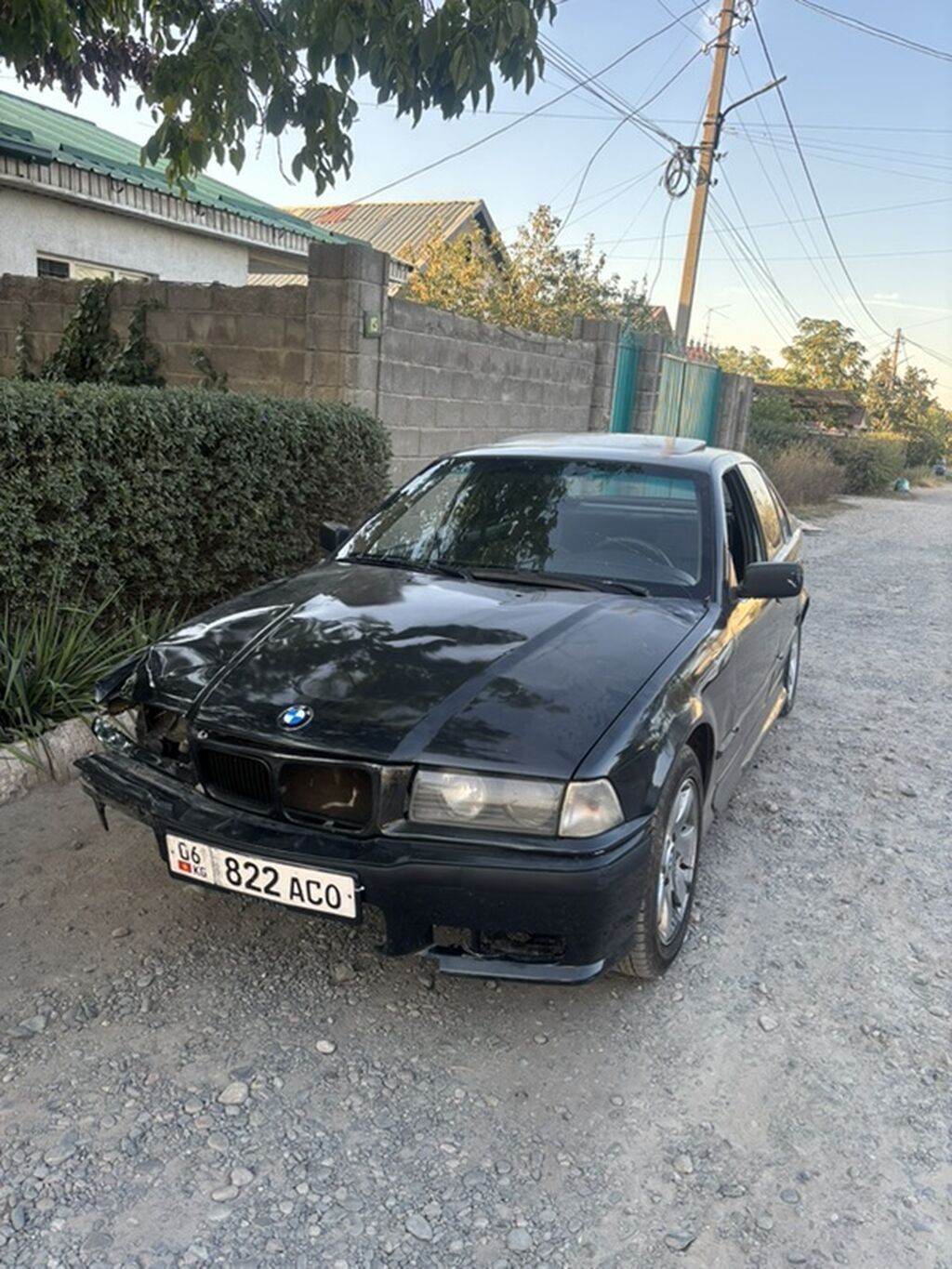 BMW 3 series: 1991 г., Седан: фото 2