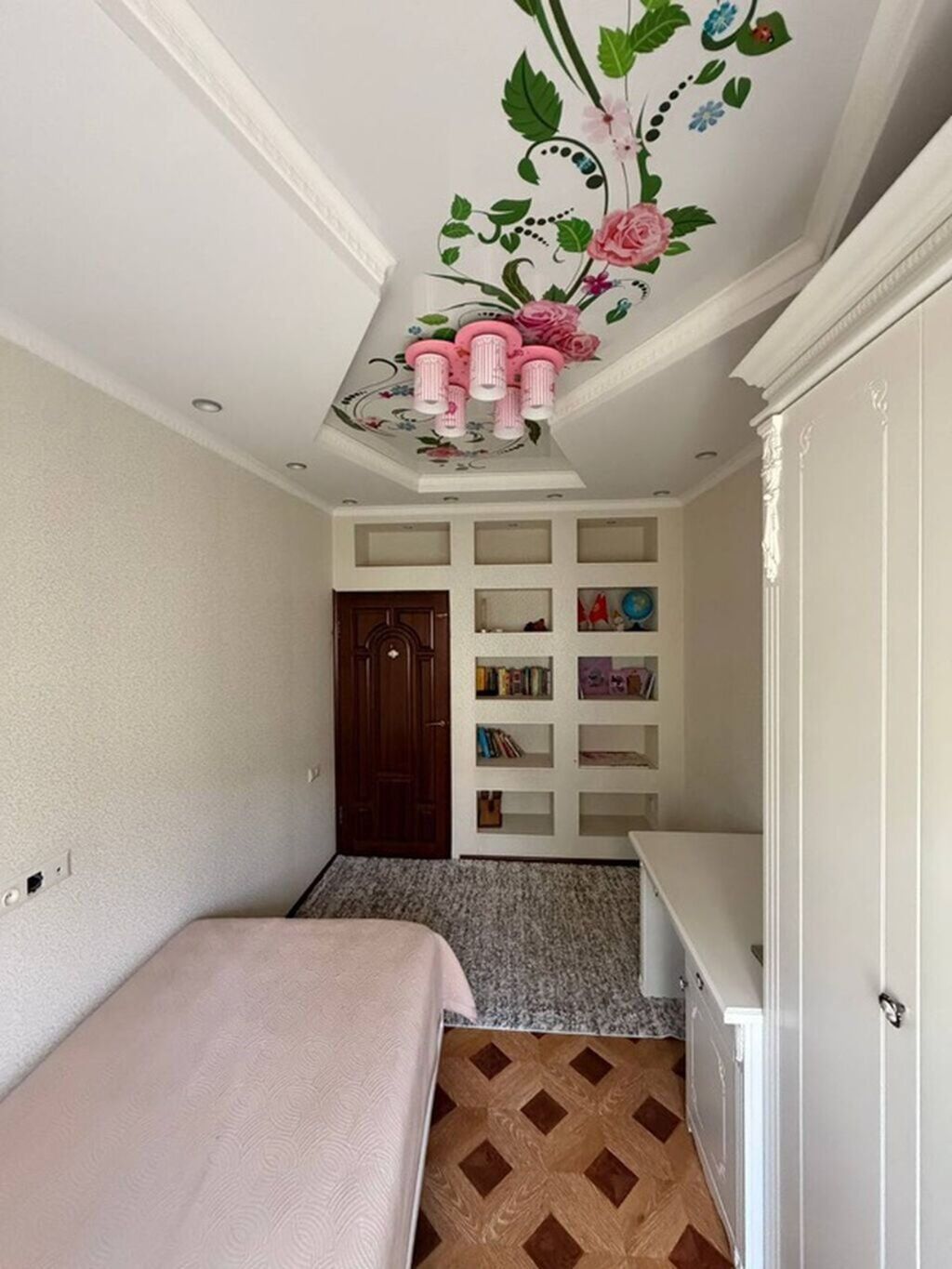 Продается 4-комнатная квартира, 8 мкр, 76 м²: фото 7