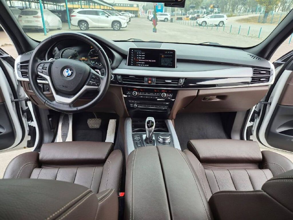 BMW X5: 2018 г., 3 л, Автомат, Дизель, Кроссовер: фото 4