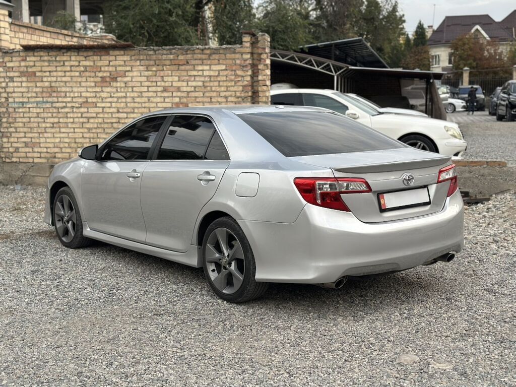 Toyota Camry: 2011 г., 3.5 л, Автомат, Бензин, Седан: фото 5