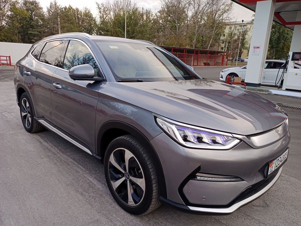 BYD Song Plus: 2022 г., Электромобиль: фото 3