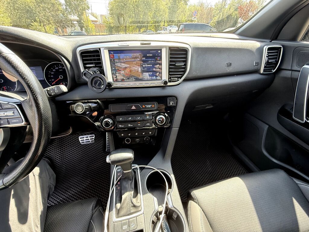 Kia Sportage: 2018 г., 2 л, Автомат, Дизель, Кроссовер: фото 8