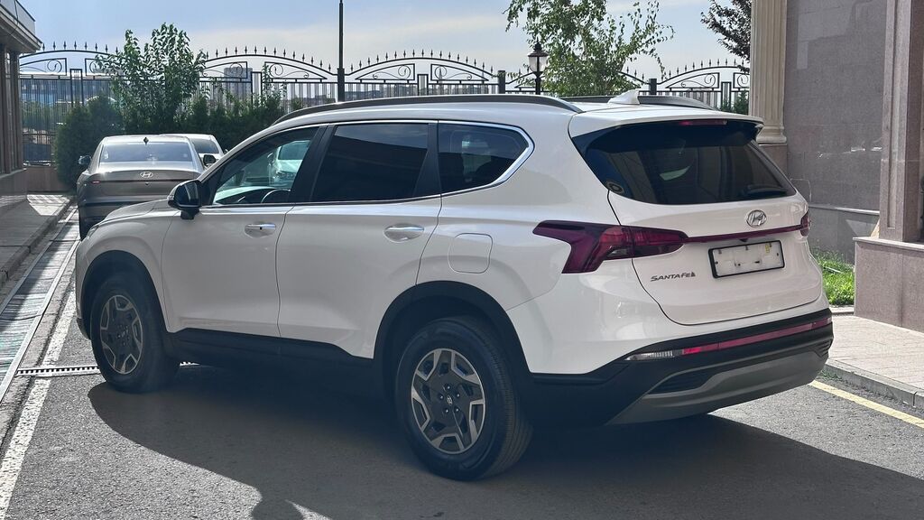 Hyundai Santa Fe: 2021 г., 1.6 л, Автомат, Гибрид, Кроссовер: фото 4