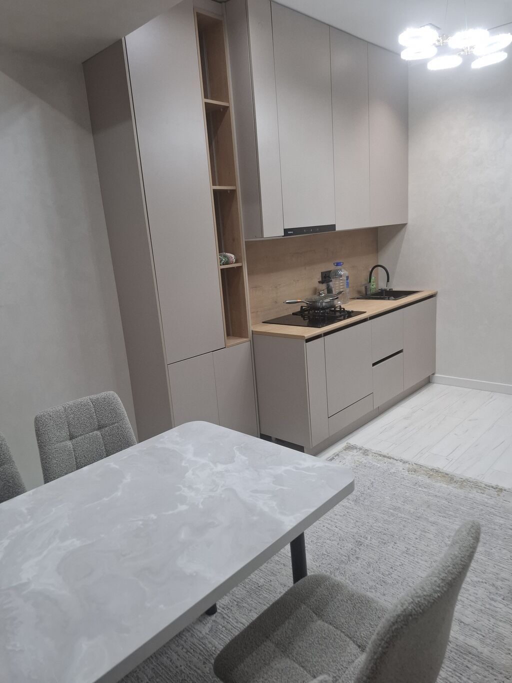 2 комнаты, 60 м², Асанбай мкр Элитка, 4 этаж, Евроремонт: фото 2