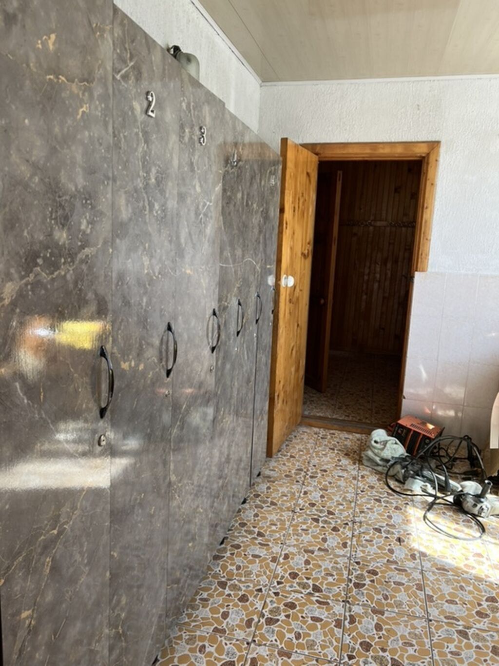 Продаётся одноэтажный жилой дом с большим двором и хозяйственными: фото 7