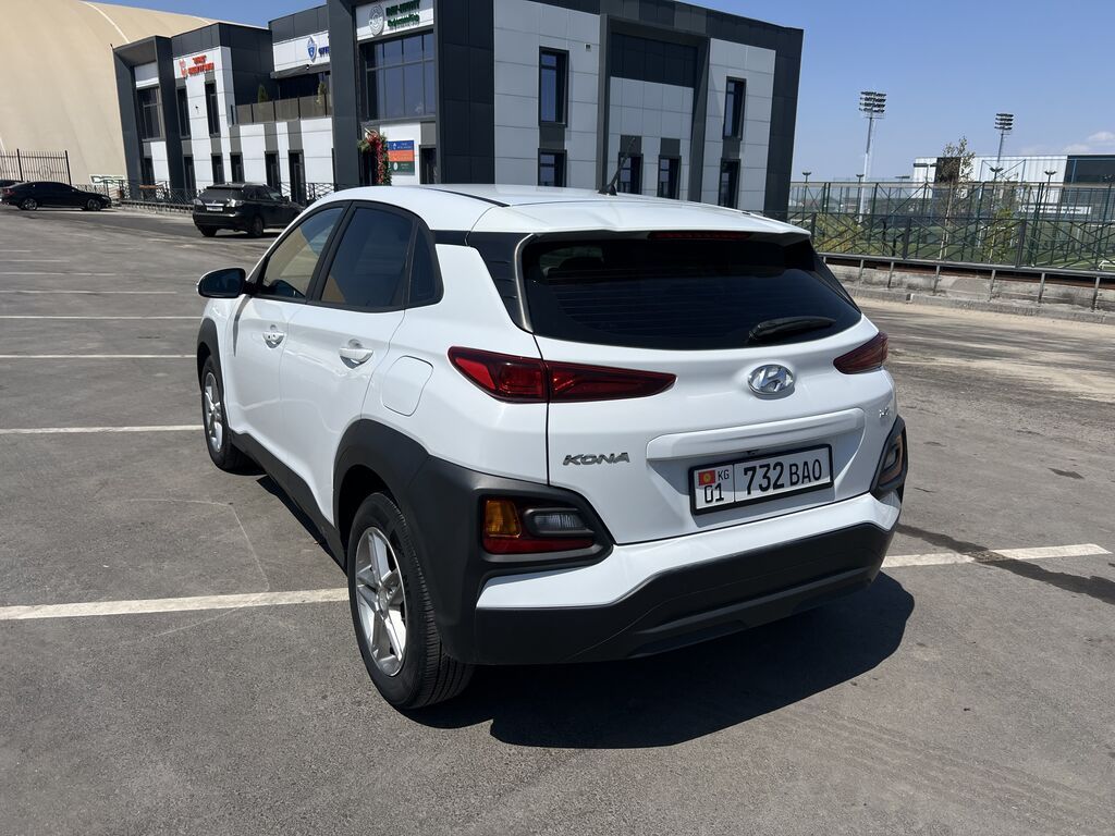 Hyundai Kona: 2018 г., 1.6 л, Автомат, Бензин, Хэтчбэк: фото 3